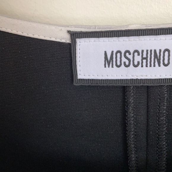 Moschino Vintage White Collar buttoned Waste Black Top - Picture 8 of 9